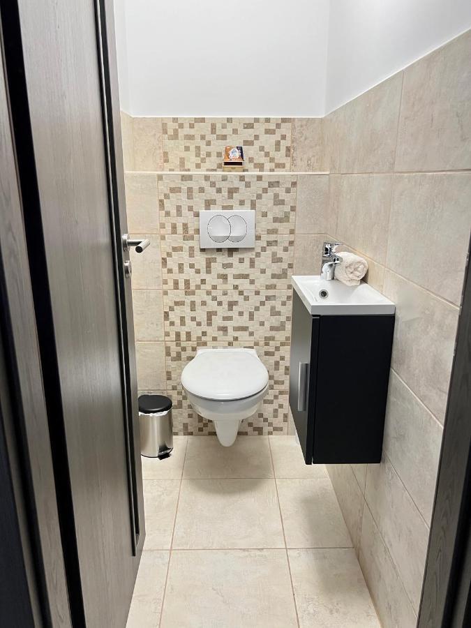 Sunsuite 세게드 외부 사진